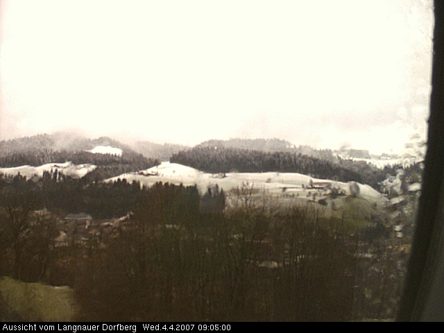 Webcam-Bild: Aussicht vom Dorfberg in Langnau 20070404-090500