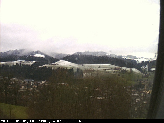 Webcam-Bild: Aussicht vom Dorfberg in Langnau 20070404-100500