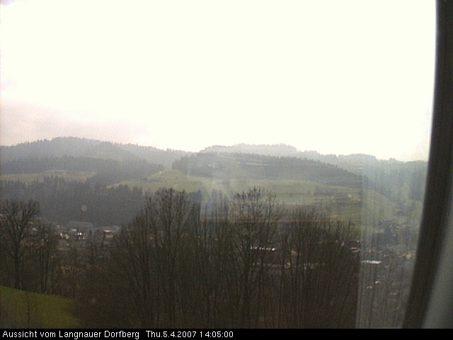 Webcam-Bild: Aussicht vom Dorfberg in Langnau 20070405-140500