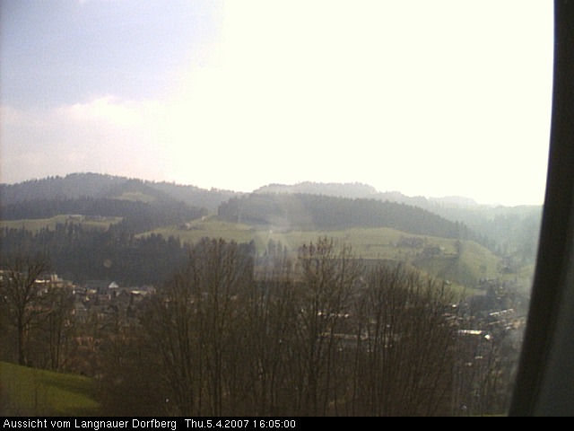 Webcam-Bild: Aussicht vom Dorfberg in Langnau 20070405-160500