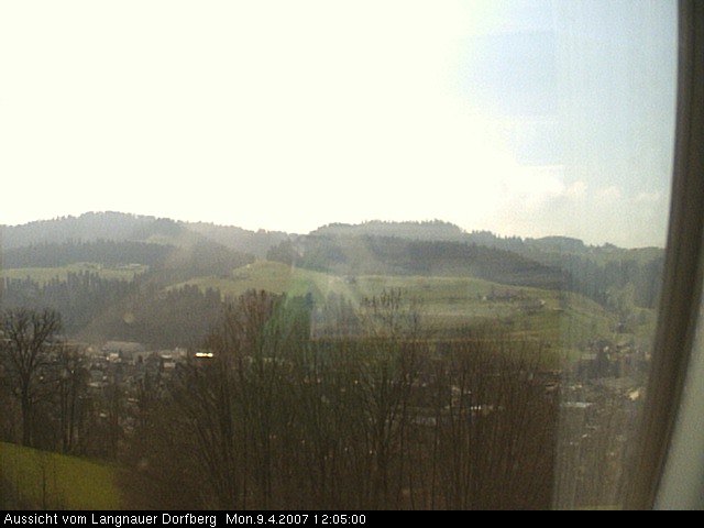 Webcam-Bild: Aussicht vom Dorfberg in Langnau 20070409-120500