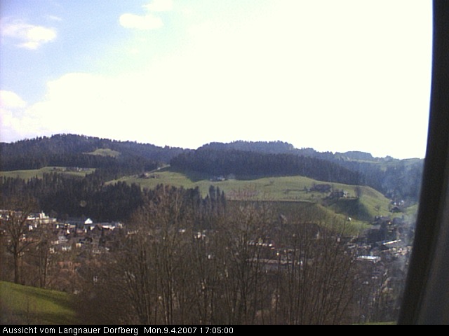 Webcam-Bild: Aussicht vom Dorfberg in Langnau 20070409-170500
