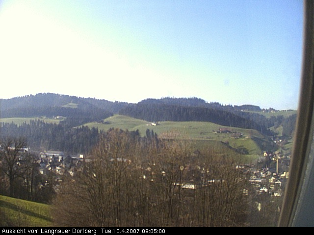 Webcam-Bild: Aussicht vom Dorfberg in Langnau 20070410-090500