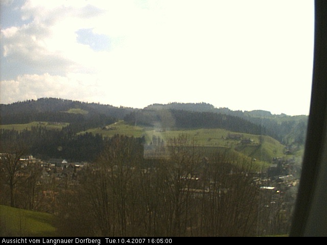 Webcam-Bild: Aussicht vom Dorfberg in Langnau 20070410-160500