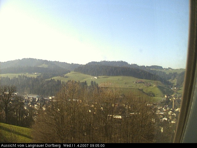 Webcam-Bild: Aussicht vom Dorfberg in Langnau 20070411-090500