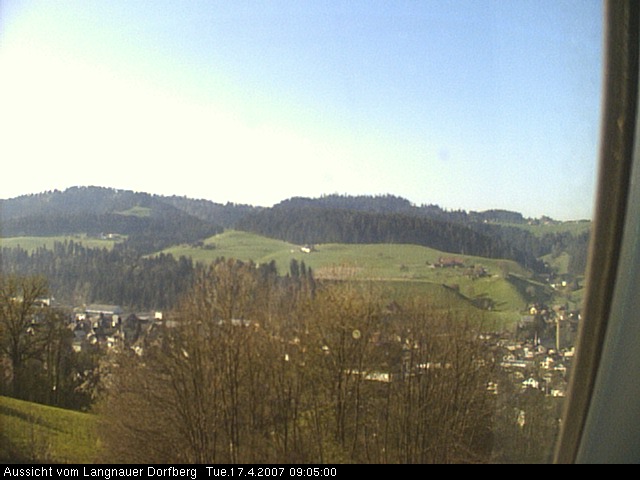 Webcam-Bild: Aussicht vom Dorfberg in Langnau 20070417-090500