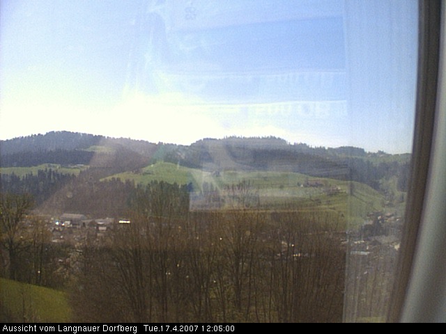 Webcam-Bild: Aussicht vom Dorfberg in Langnau 20070417-120500