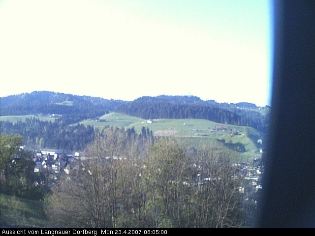 Webcam-Bild: Aussicht vom Dorfberg in Langnau 20070423-080500