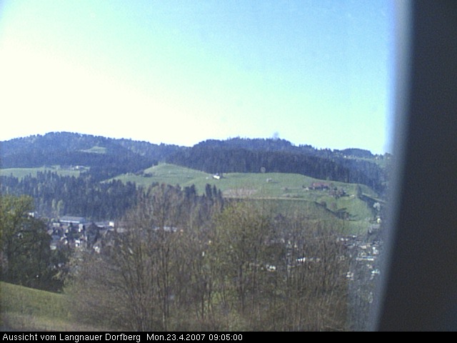 Webcam-Bild: Aussicht vom Dorfberg in Langnau 20070423-090500