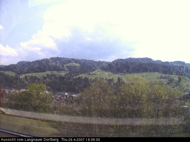 Webcam-Bild: Aussicht vom Dorfberg in Langnau 20070426-160500
