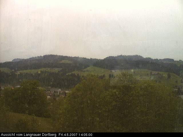 Webcam-Bild: Aussicht vom Dorfberg in Langnau 20070504-140500