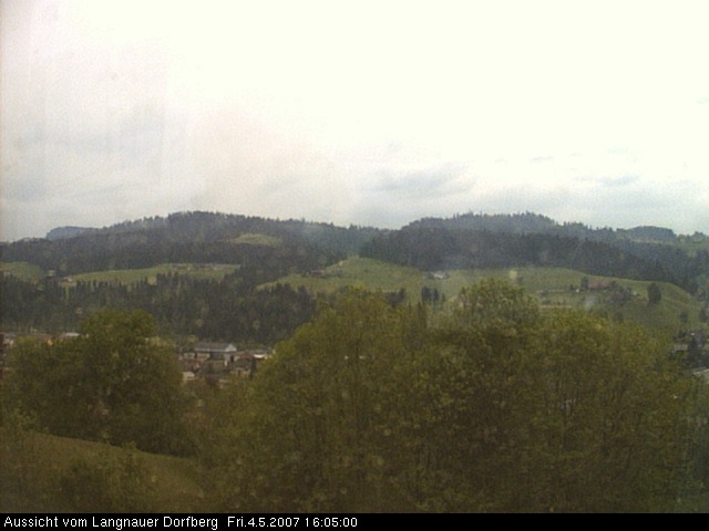 Webcam-Bild: Aussicht vom Dorfberg in Langnau 20070504-160500