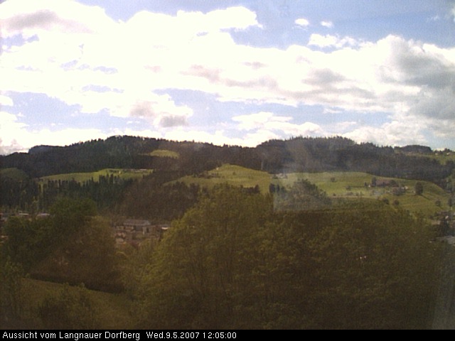 Webcam-Bild: Aussicht vom Dorfberg in Langnau 20070509-120500