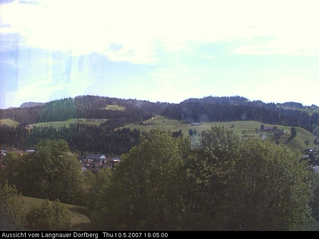 Webcam-Bild: Aussicht vom Dorfberg in Langnau 20070510-160500