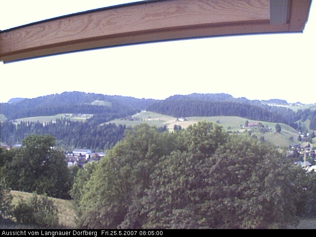 Webcam-Bild: Aussicht vom Dorfberg in Langnau 20070525-080500