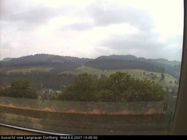 Webcam-Bild: Aussicht vom Dorfberg in Langnau 20070606-150500