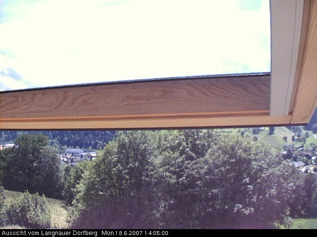 Webcam-Bild: Aussicht vom Dorfberg in Langnau 20070618-140500