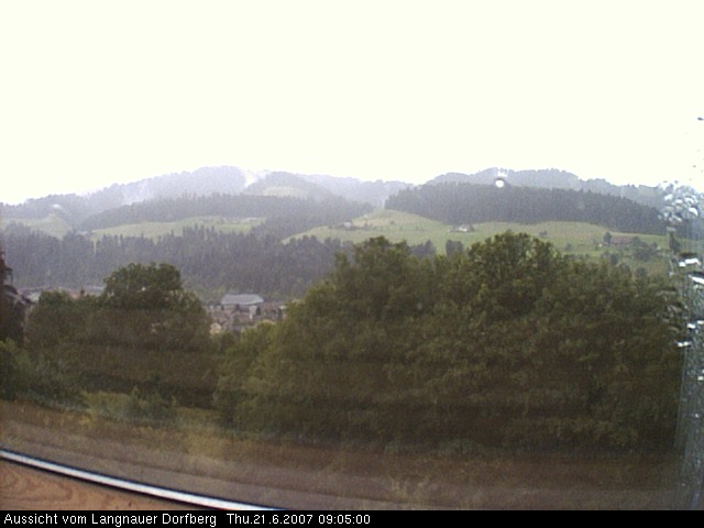 Webcam-Bild: Aussicht vom Dorfberg in Langnau 20070621-090500