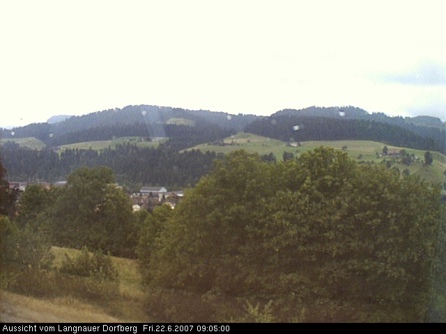 Webcam-Bild: Aussicht vom Dorfberg in Langnau 20070622-090500