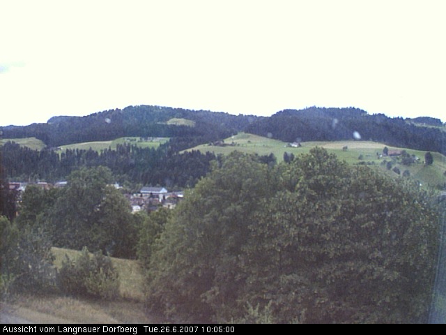 Webcam-Bild: Aussicht vom Dorfberg in Langnau 20070626-100500