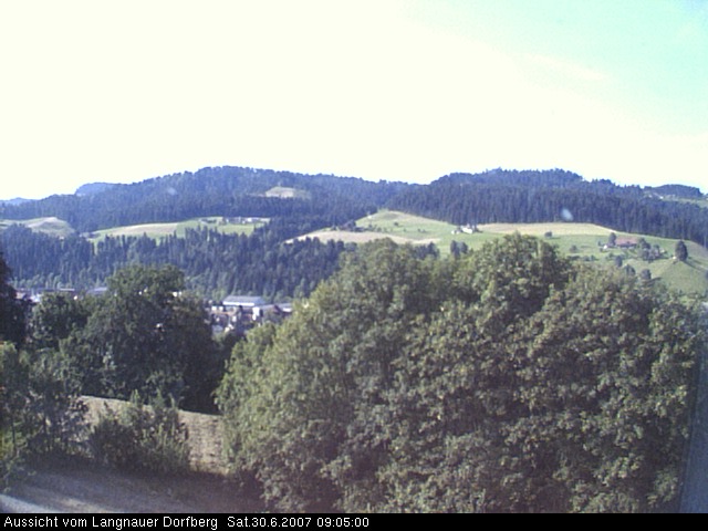 Webcam-Bild: Aussicht vom Dorfberg in Langnau 20070630-090500