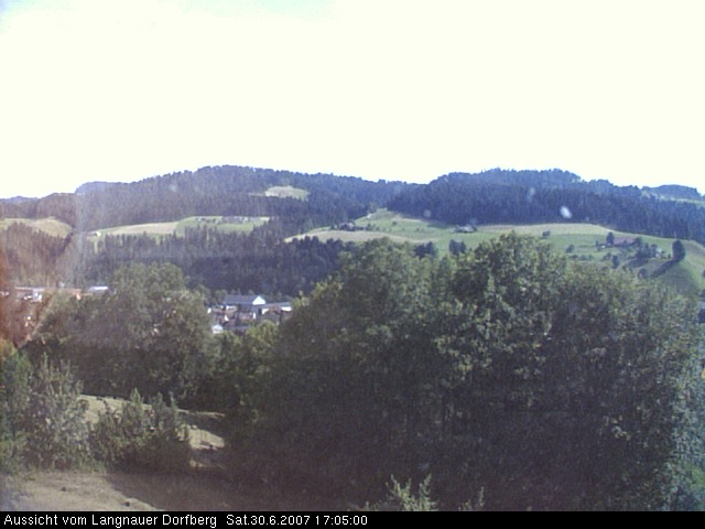 Webcam-Bild: Aussicht vom Dorfberg in Langnau 20070630-170500