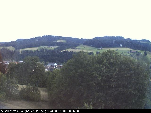 Webcam-Bild: Aussicht vom Dorfberg in Langnau 20070630-180500
