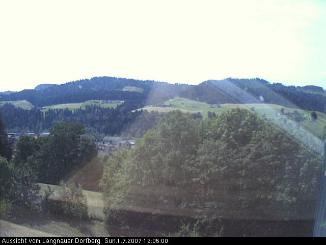 Webcam-Bild: Aussicht vom Dorfberg in Langnau 20070701-120500