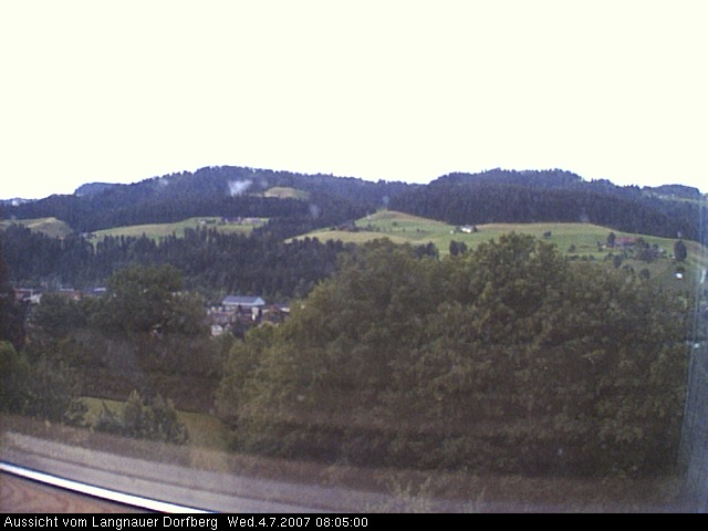 Webcam-Bild: Aussicht vom Dorfberg in Langnau 20070704-080500