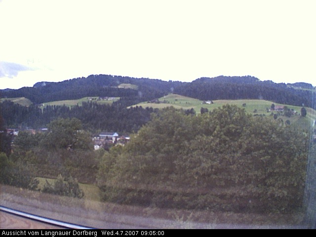 Webcam-Bild: Aussicht vom Dorfberg in Langnau 20070704-090500