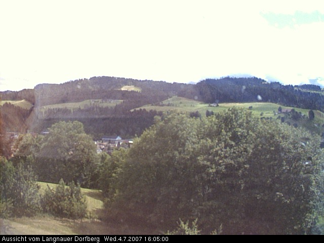 Webcam-Bild: Aussicht vom Dorfberg in Langnau 20070704-160500
