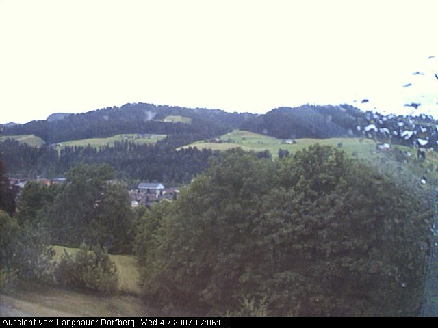 Webcam-Bild: Aussicht vom Dorfberg in Langnau 20070704-170500