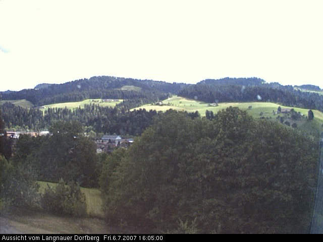Webcam-Bild: Aussicht vom Dorfberg in Langnau 20070706-160500