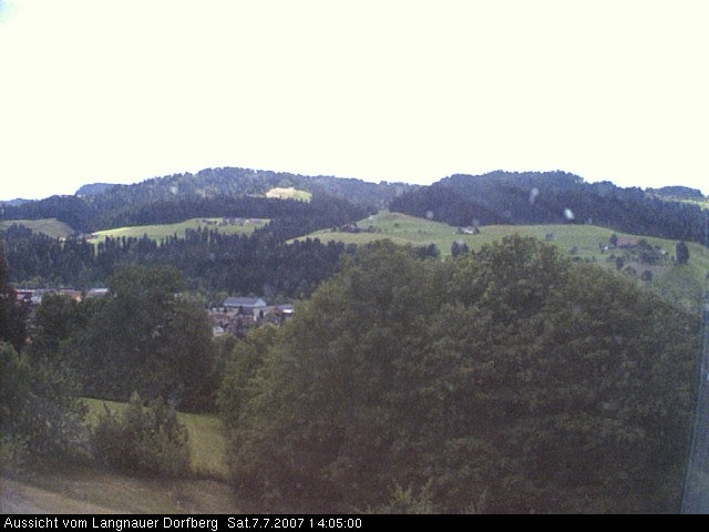 Webcam-Bild: Aussicht vom Dorfberg in Langnau 20070707-140500