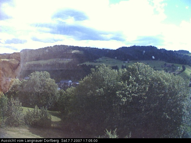 Webcam-Bild: Aussicht vom Dorfberg in Langnau 20070707-170500