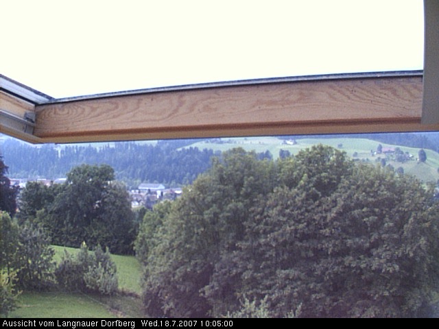 Webcam-Bild: Aussicht vom Dorfberg in Langnau 20070718-100500