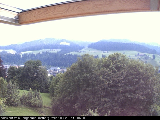 Webcam-Bild: Aussicht vom Dorfberg in Langnau 20070718-160500