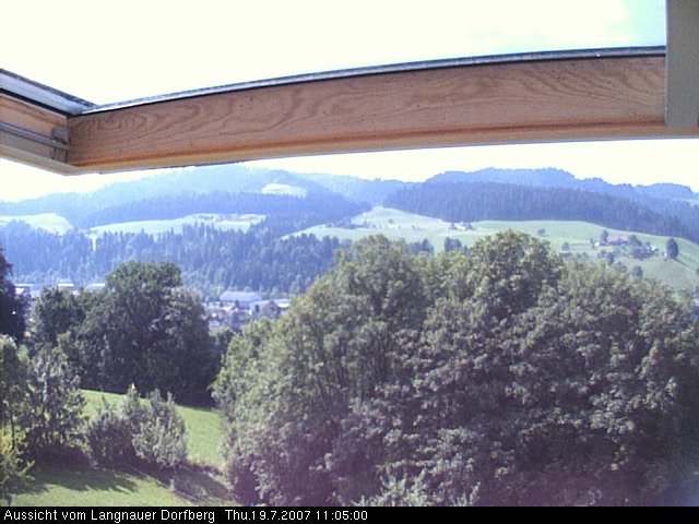 Webcam-Bild: Aussicht vom Dorfberg in Langnau 20070719-110500