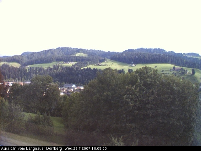 Webcam-Bild: Aussicht vom Dorfberg in Langnau 20070725-180500