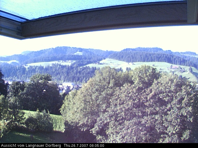 Webcam-Bild: Aussicht vom Dorfberg in Langnau 20070726-080500