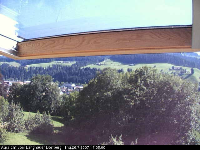 Webcam-Bild: Aussicht vom Dorfberg in Langnau 20070726-170500