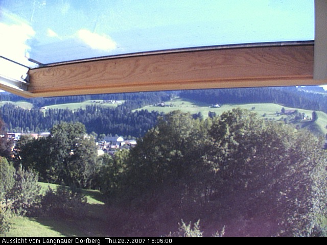 Webcam-Bild: Aussicht vom Dorfberg in Langnau 20070726-180500