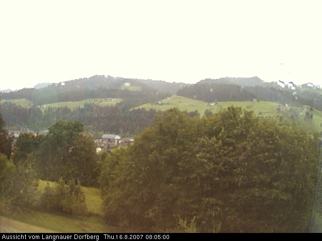 Webcam-Bild: Aussicht vom Dorfberg in Langnau 20070816-080500
