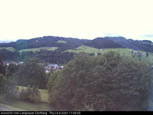 Webcam-Bild: Aussicht vom Dorfberg in Langnau 20070816-170500