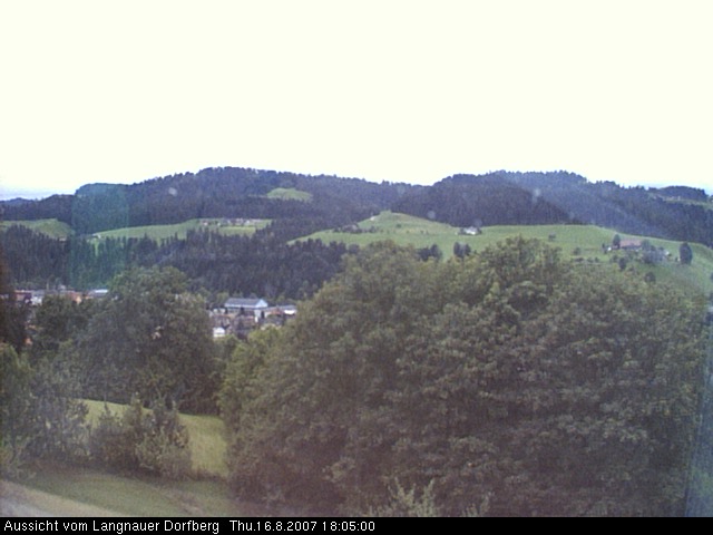 Webcam-Bild: Aussicht vom Dorfberg in Langnau 20070816-180500