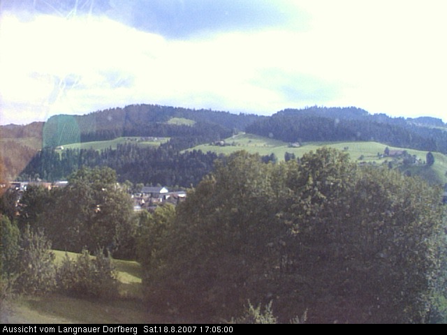 Webcam-Bild: Aussicht vom Dorfberg in Langnau 20070818-170500