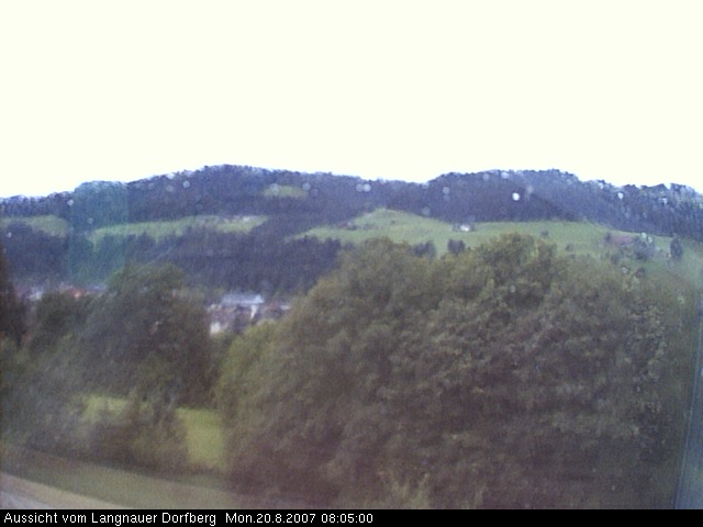 Webcam-Bild: Aussicht vom Dorfberg in Langnau 20070820-080500