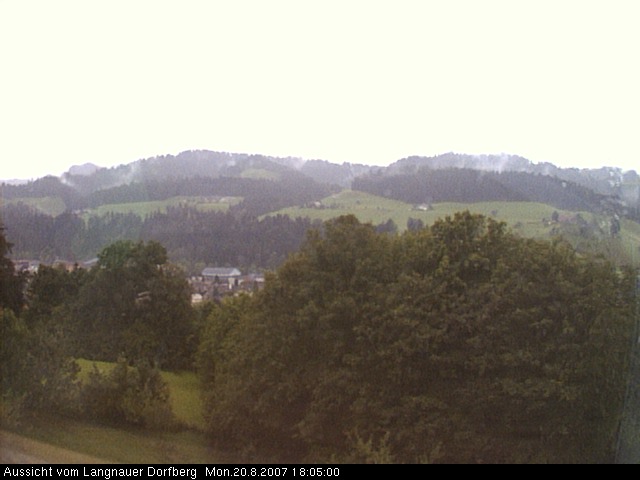 Webcam-Bild: Aussicht vom Dorfberg in Langnau 20070820-180500