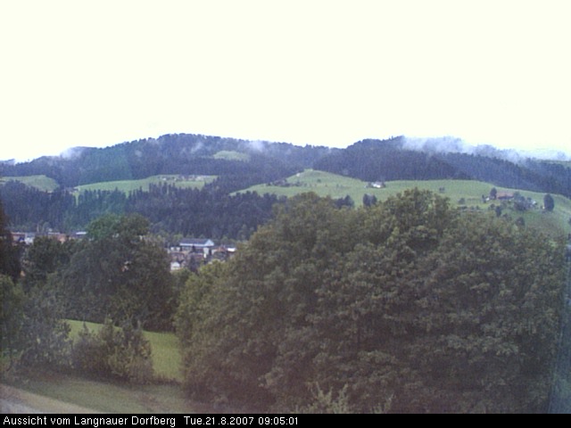 Webcam-Bild: Aussicht vom Dorfberg in Langnau 20070821-090500