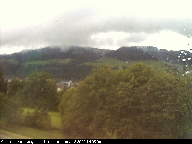 Webcam-Bild: Aussicht vom Dorfberg in Langnau 20070821-140500